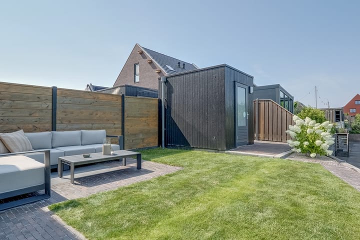 Hoekwoning te koop: Meester Mantelstraat 1, Blokker