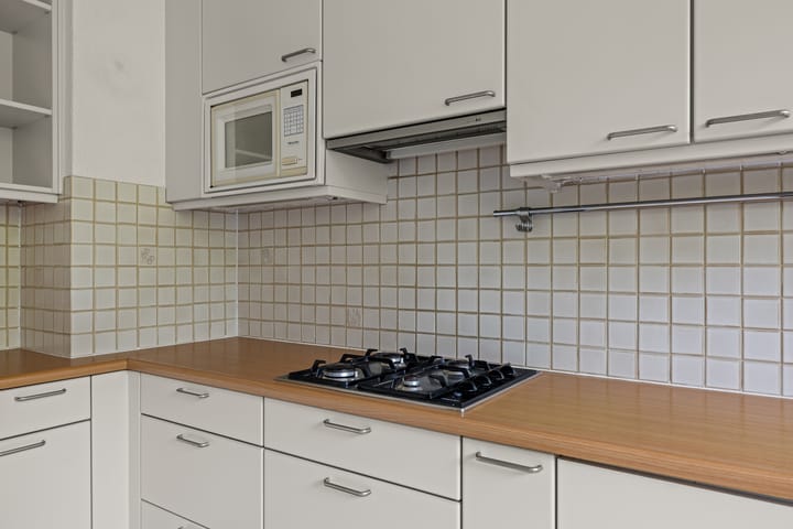 Appartement te koop: Veenbesstraat 210, Soest