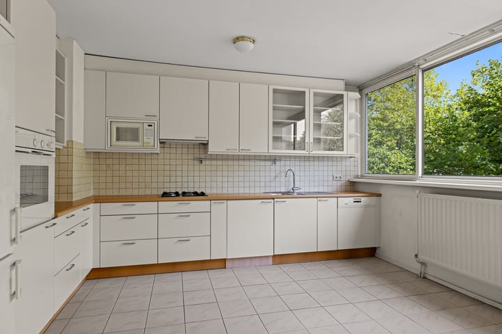 Appartement te koop: Veenbesstraat 210, Soest
