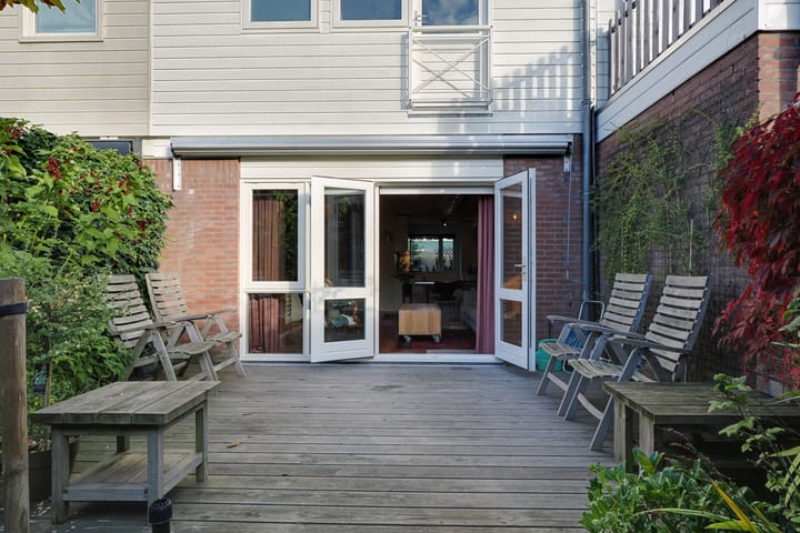 Tussenwoning te koop: Julianaplein 23, Hoorn