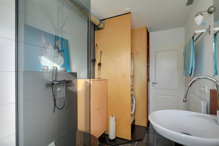 Tussenwoning te koop: Julianaplein 23, Hoorn