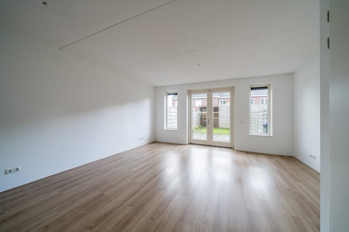 Tussenwoning te huur: Simone de Beauvoirstraat 103, Nijmegen