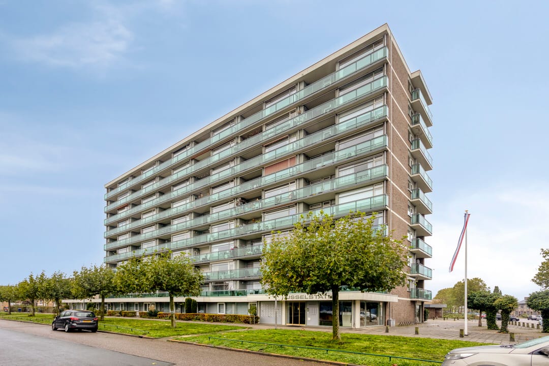 Photo 1 of IJsselsingel 68
