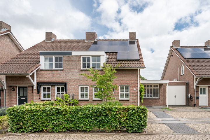 Tussenwoning te koop: Janssenstraat 14, Helmond