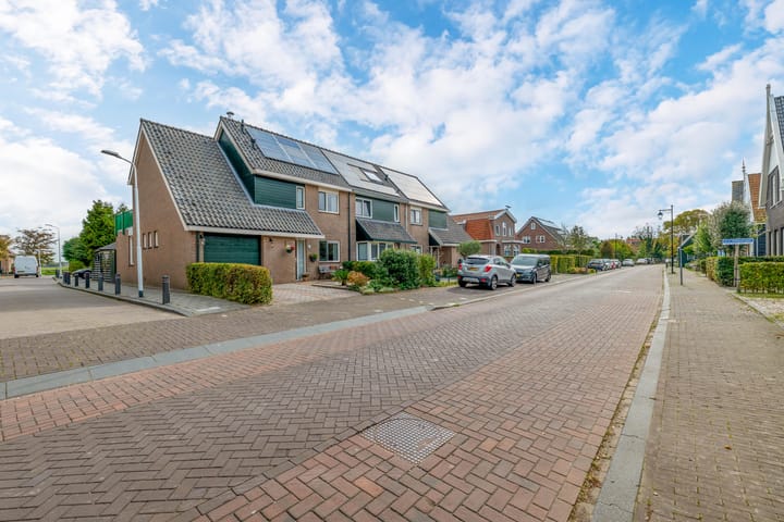 Hoekwoning te koop: J.J. Allanstraat 300, Westzaan