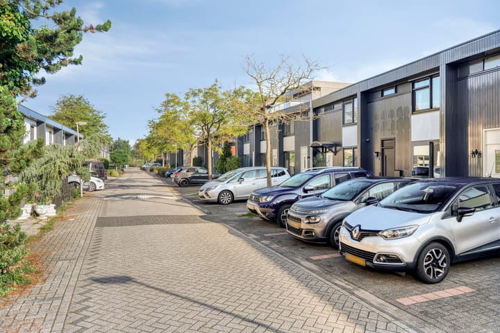 Tussenwoning te koop: Bali 12, Purmerend