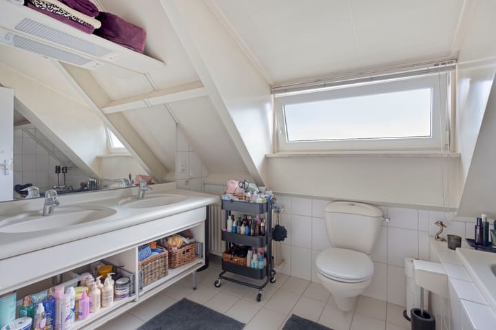 Vrijstaande woning te koop: Thornerbeek 11, Tilburg