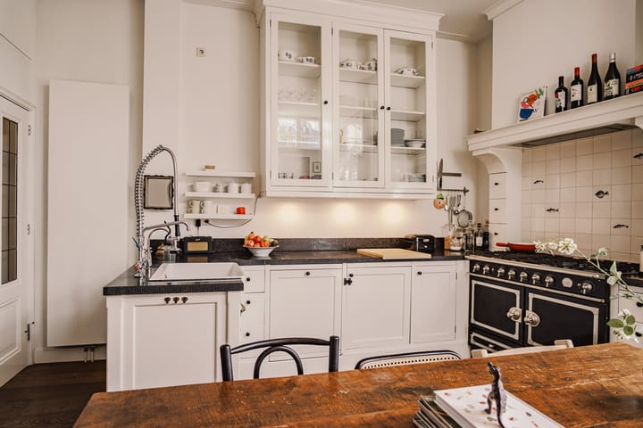 Tussenwoning te koop: Cornelissteeg 3, Haarlem