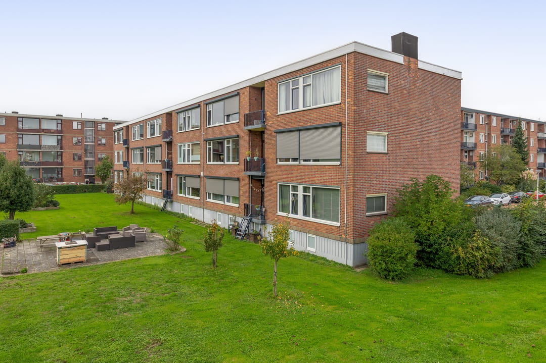 Photo 13 of Betje Wolffstraat 3-A