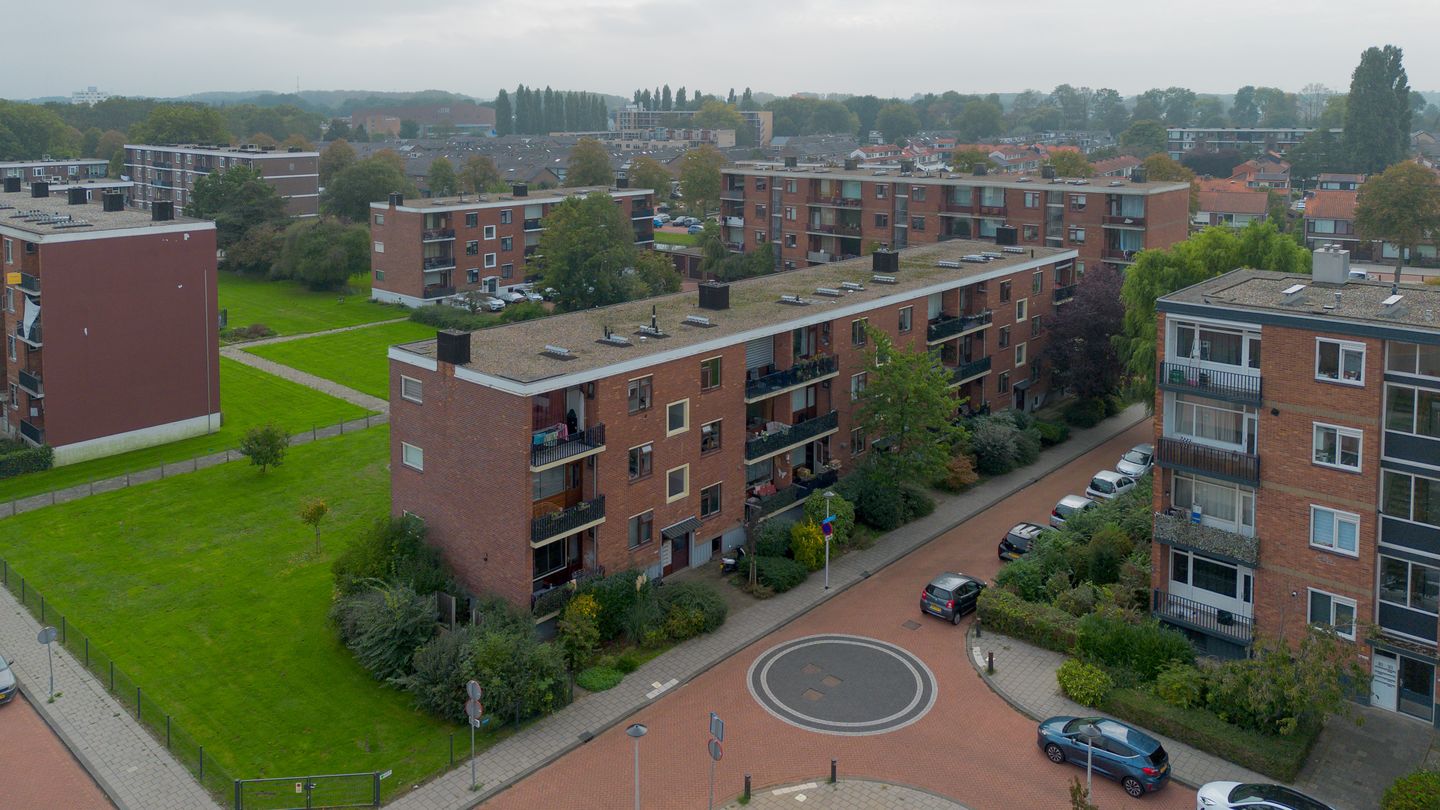 Photo 29 of Betje Wolffstraat 3-A