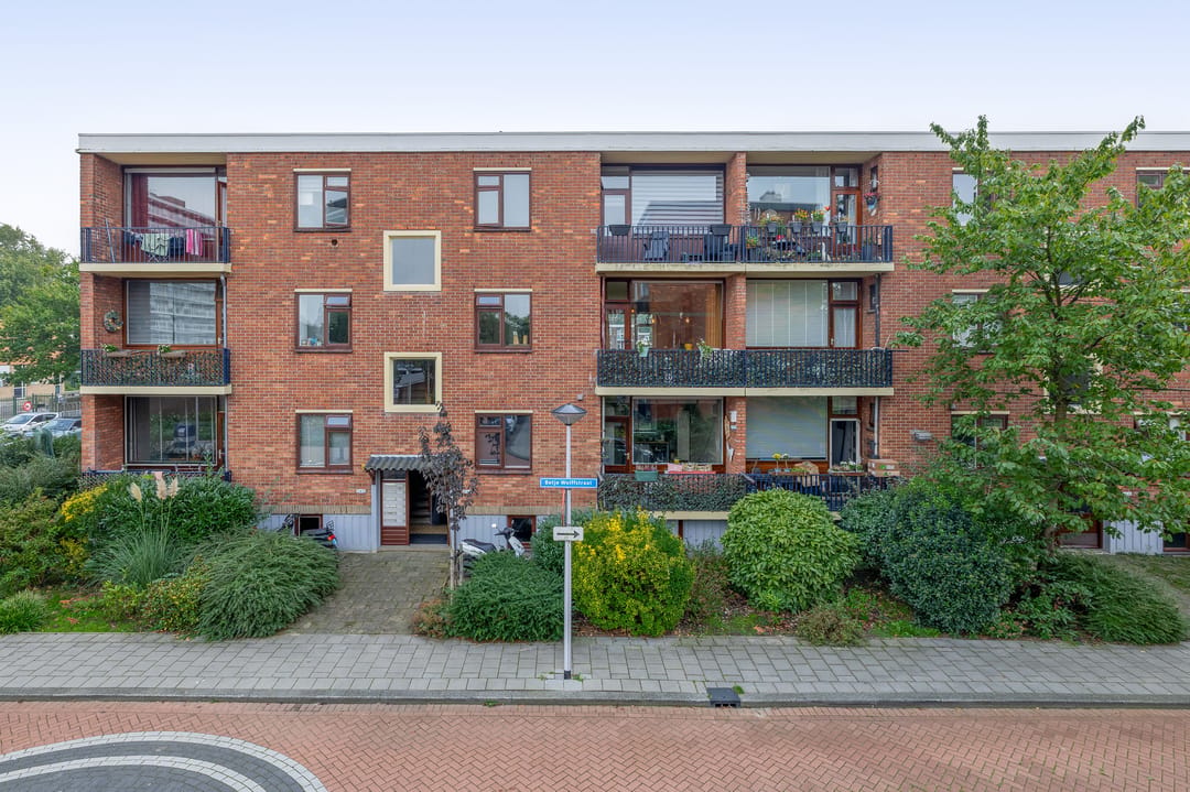 Photo 11 of Betje Wolffstraat 3-A