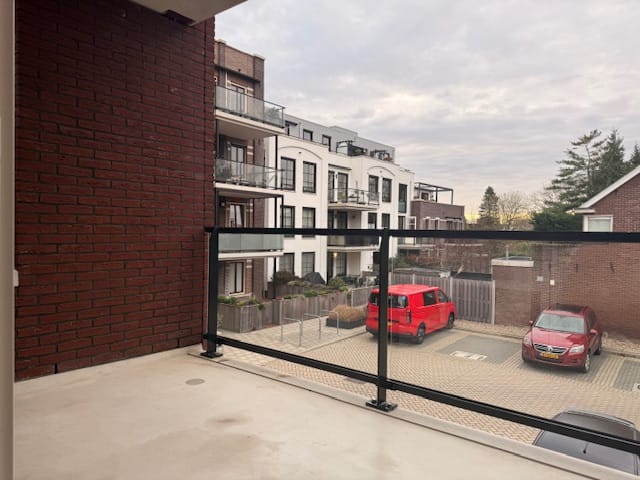 Foto 16 van Bram van Veldestraat 3