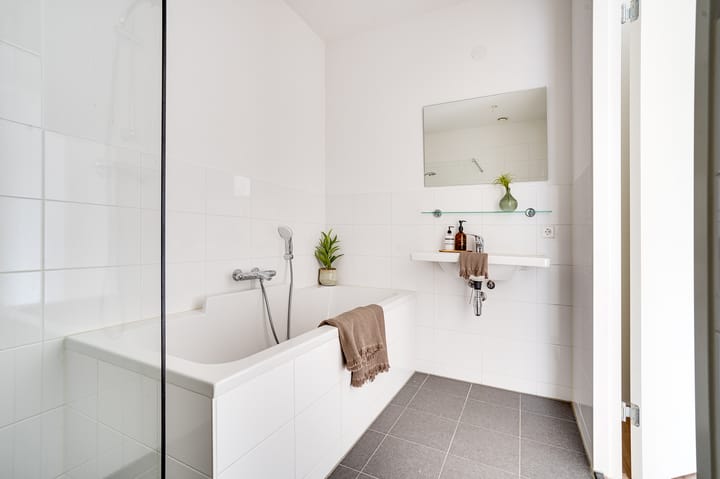 Appartement te koop: Jan Duikerhof 106, Diemen