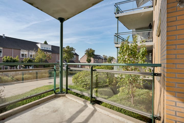 Appartement te koop: B.A.A. Engelbertinklaan 38, Oldenzaal