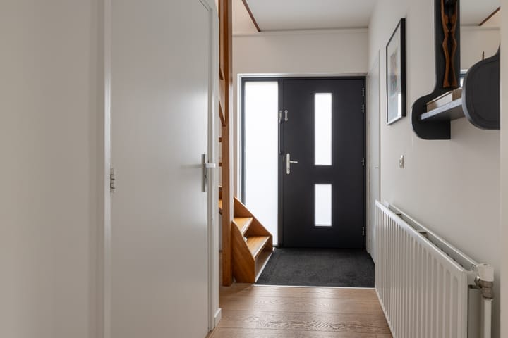 Twee-onder-één-kap te koop: Molenkrite 3, Sneek