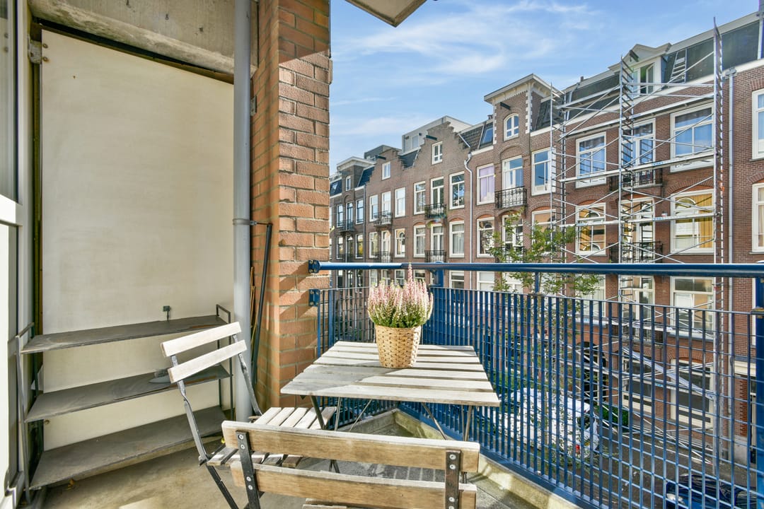 Photo 7 of Madurastraat 5-B