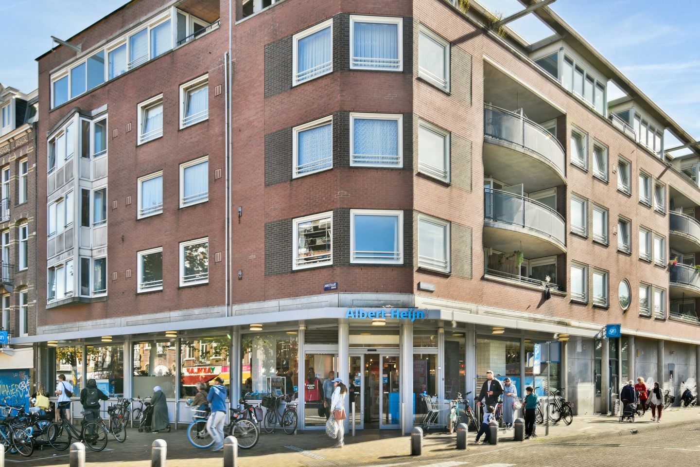 Photo 20 of Madurastraat 5-B