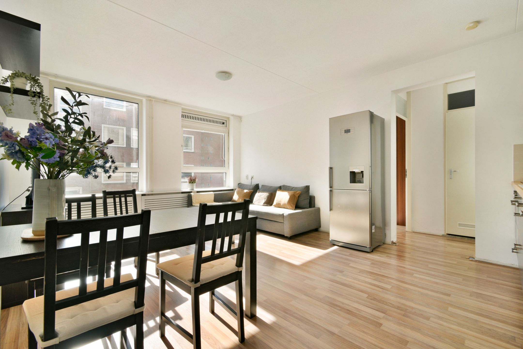 Photo 3 of Madurastraat 5-B