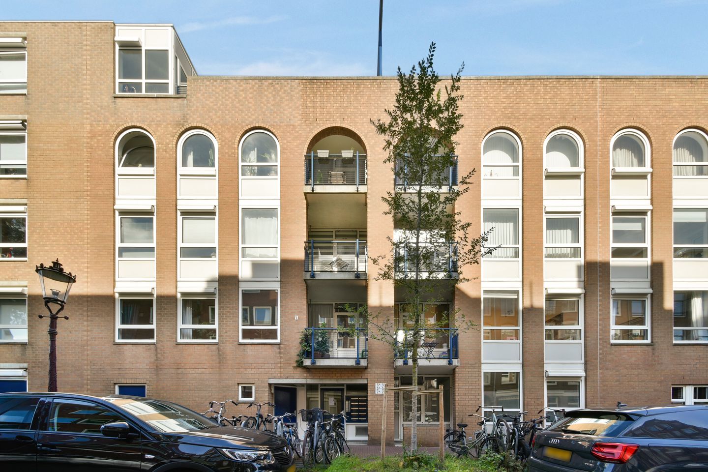 Photo 19 of Madurastraat 5-B