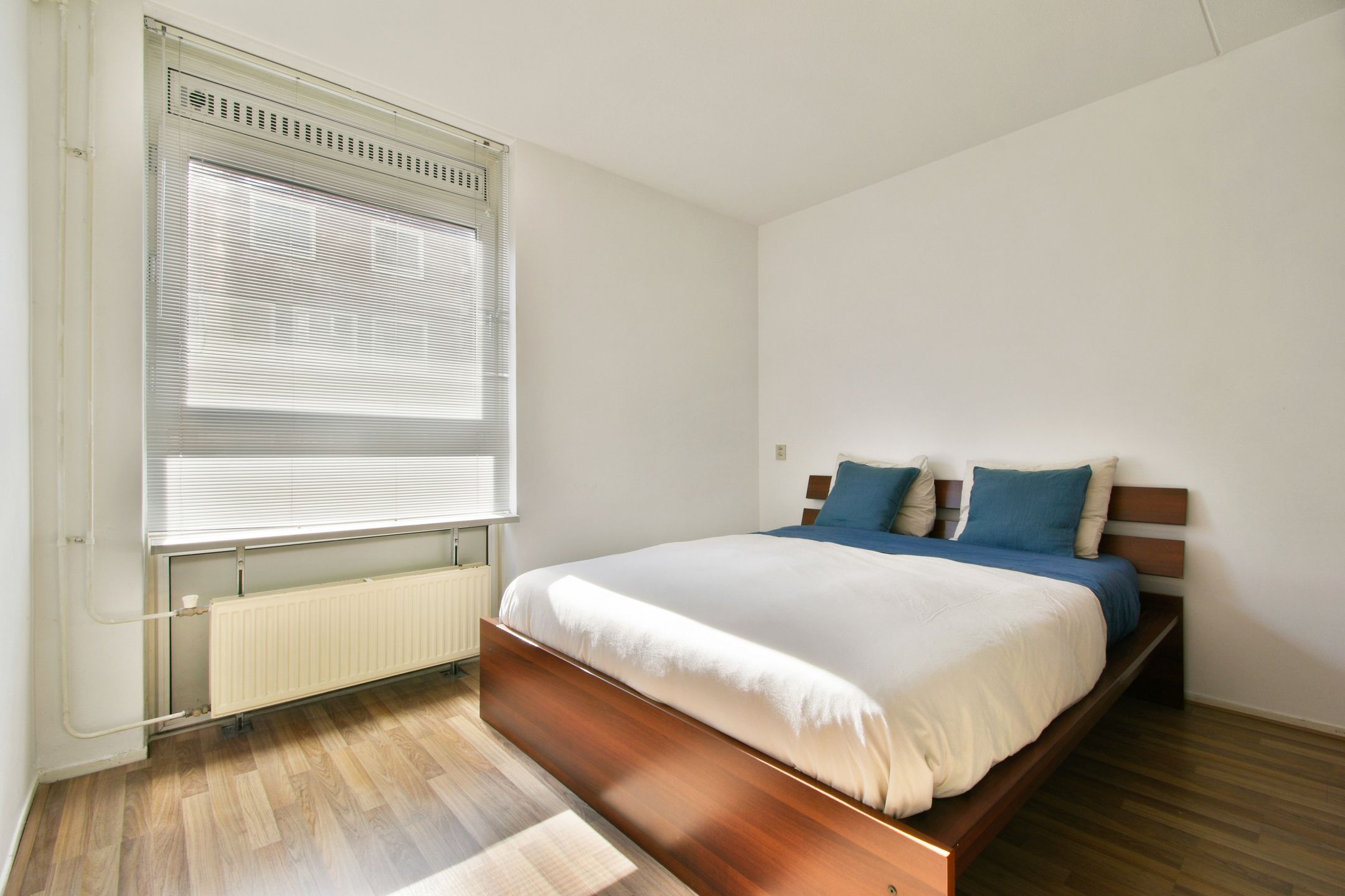 Photo 15 of Madurastraat 5-B