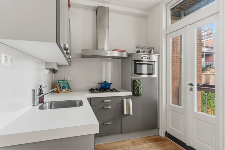 Appartement te koop: Nicolaas Beetsstraat 50-1, Amsterdam