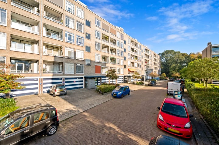 Appartement te koop: Parelmoerhorst 244, 'S-Gravenhage