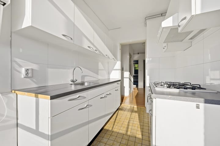 Appartement te koop: Parelmoerhorst 244, 'S-Gravenhage