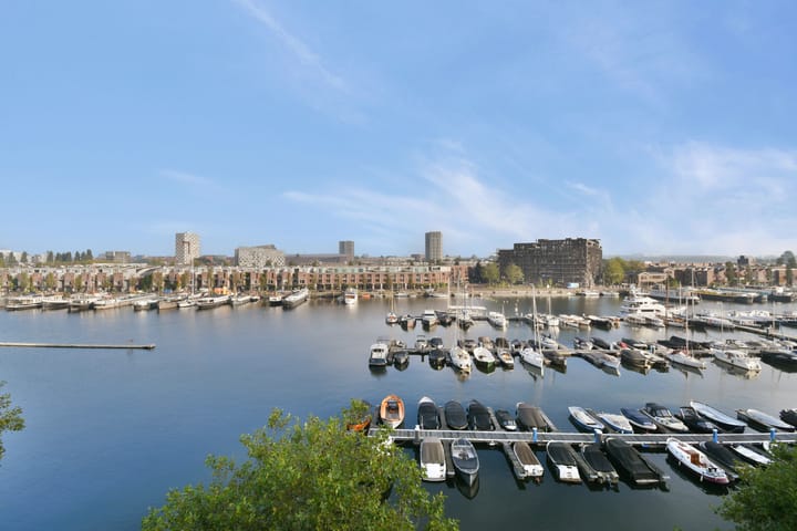 Appartement te koop: Zeeburgerkade 818, Amsterdam