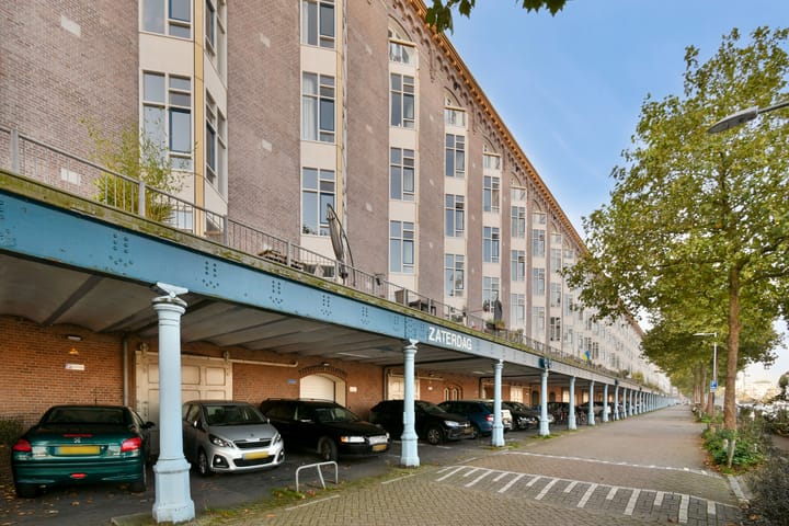 Appartement te koop: Zeeburgerkade 818, Amsterdam
