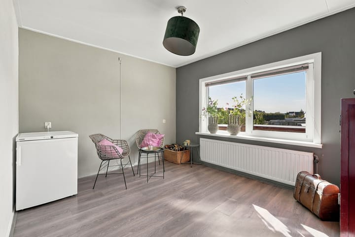 Tussenwoning te koop: Esdoornstraat 45, Oost-Souburg