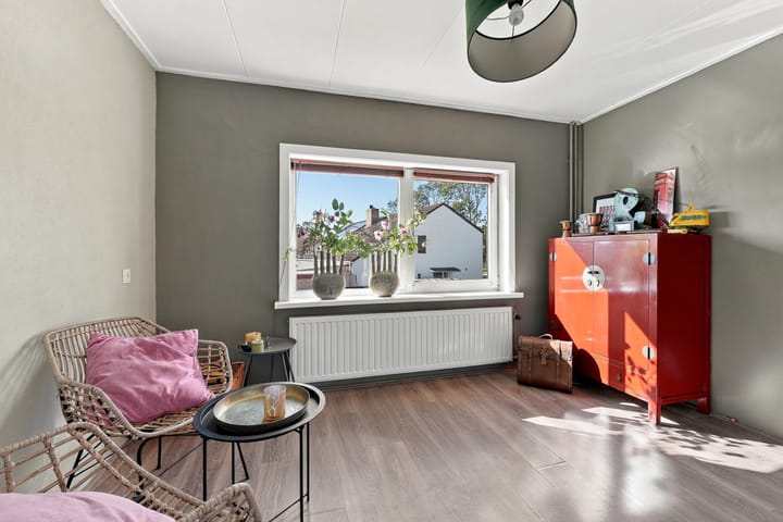 Tussenwoning te koop: Esdoornstraat 45, Oost-Souburg