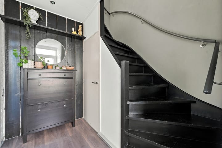 Tussenwoning te koop: Esdoornstraat 45, Oost-Souburg