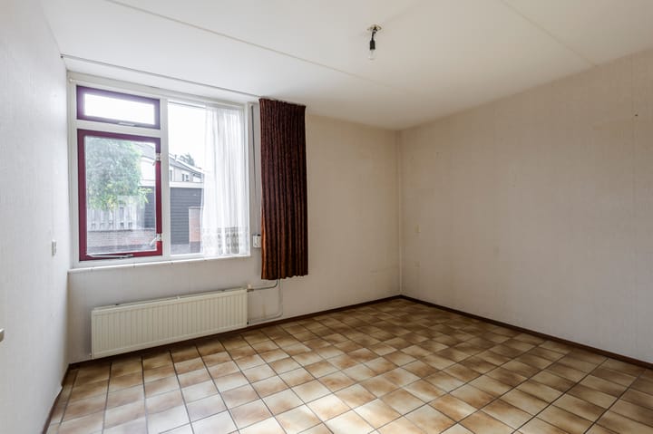 Hoekwoning te koop: J.A. van Vurenstraat 24, Noordeloos