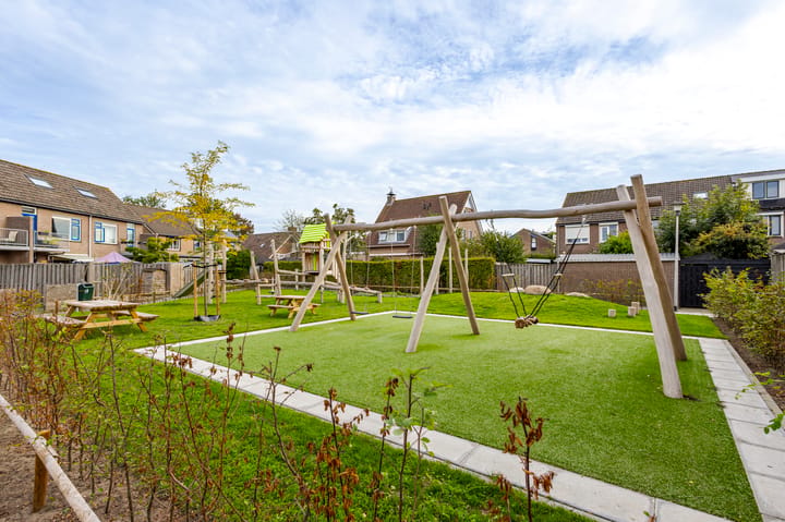 Hoekwoning te koop: J.A. van Vurenstraat 24, Noordeloos