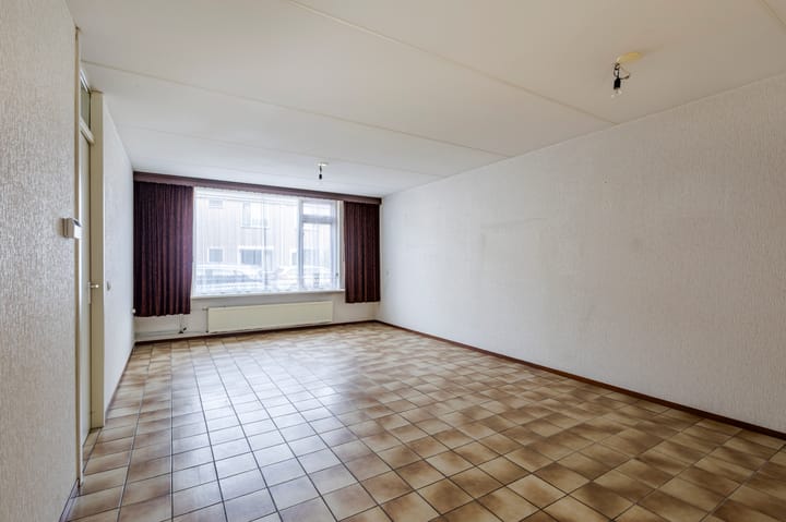 Hoekwoning te koop: J.A. van Vurenstraat 24, Noordeloos