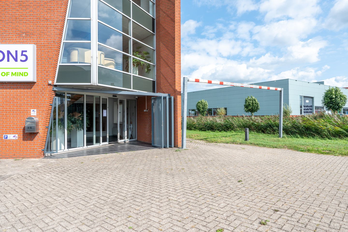 Bekijk foto 4 van Communicatieweg 9-16