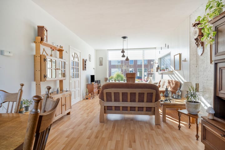 Tussenwoning te koop: Magnesiumlaan 63, Groningen