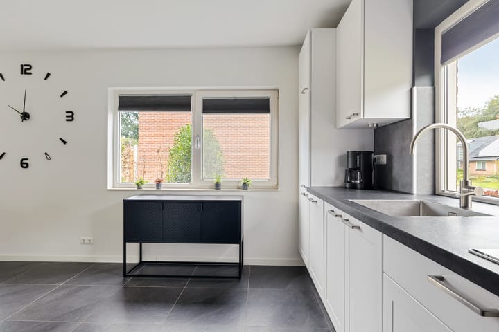 Vrijstaande woning te koop: Schoolstraat 12, Schoonloo