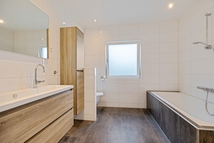 Vrijstaande woning te koop: Schoolstraat 12, Schoonloo