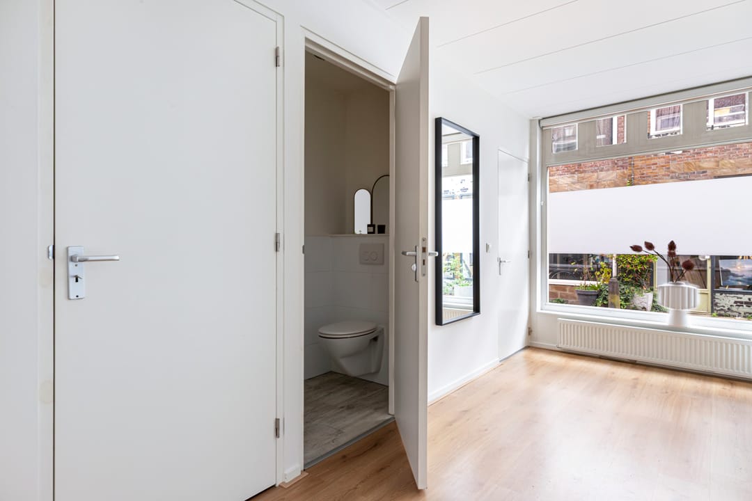 Photo 16 of Walestraat 17