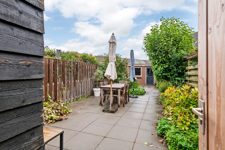 Hoekwoning te koop: Grotebrugse Grintweg 148, Tiel