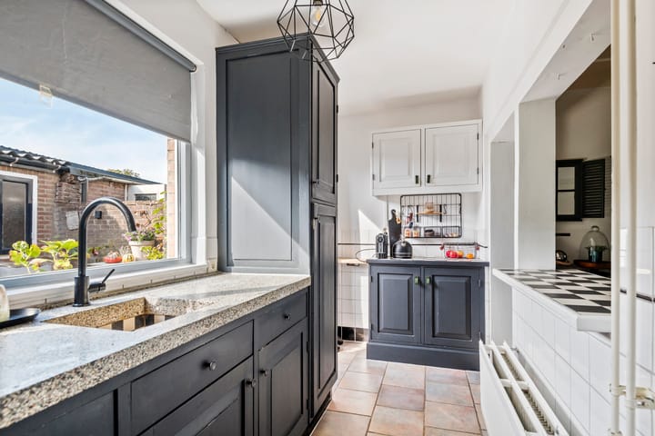 Tussenwoning te koop: Kijkuit 5, Tiel