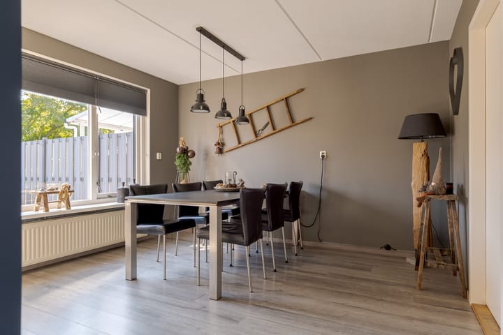 Twee-onder-één-kap te koop: De Elzen 1, Koekange
