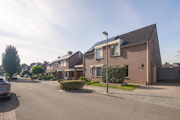 Twee-onder-één-kap te koop: Keerberg 2, Cadier En Keer