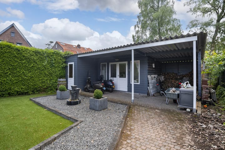 Vrijstaande woning te koop: van Irhovenlaan 1A, Ede