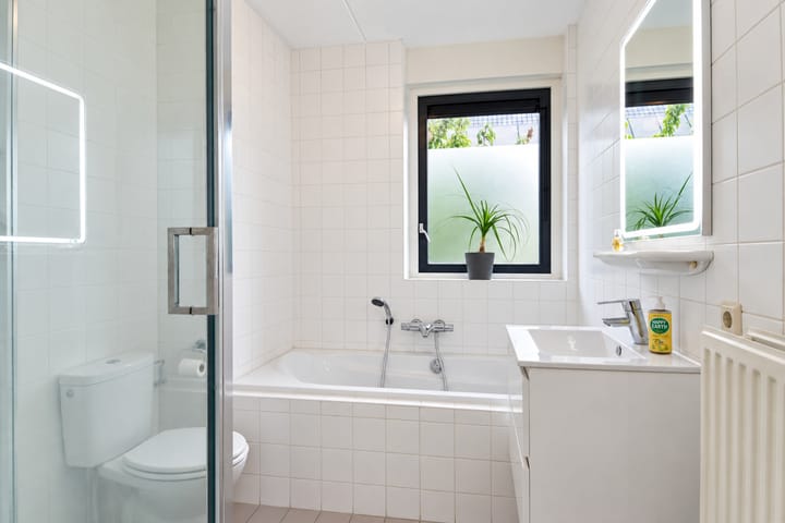 Tussenwoning te koop: Rietgras 67, 'S-Gravenhage