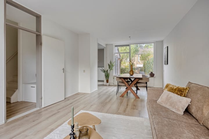 Tussenwoning te koop: Vrusschemigerweg 58, Heerlen