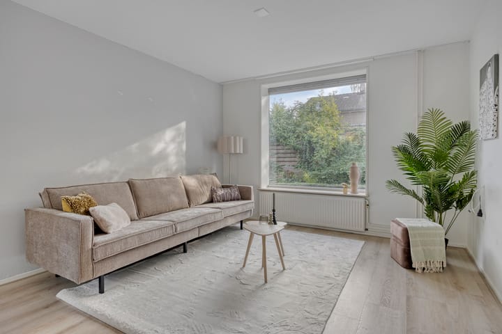Tussenwoning te koop: Vrusschemigerweg 58, Heerlen