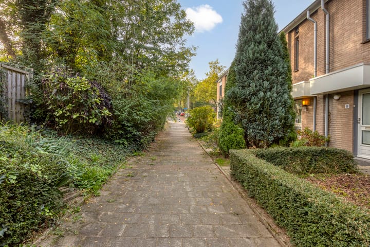 Tussenwoning te koop: Vrusschemigerweg 58, Heerlen