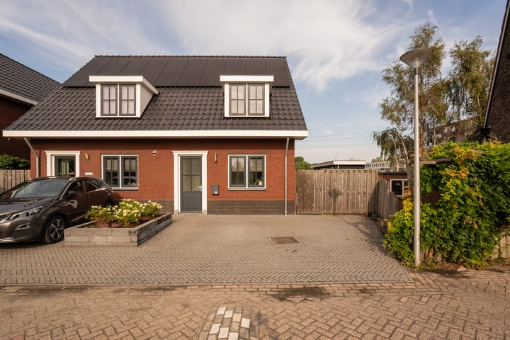 Twee-onder-één-kap te koop: Patrimoniumstraat 16, Leerdam